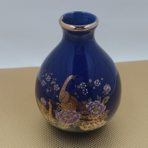 Small Japanese Style Vase, Cobalt Blue, Gold Rim with Peacock Design - Picture 3 of 11